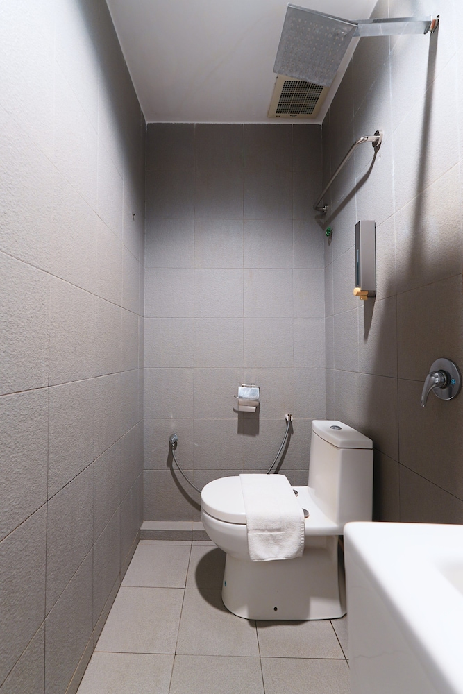 Standard, Double Bed, T+ Hotel Sungai Korok 5/6