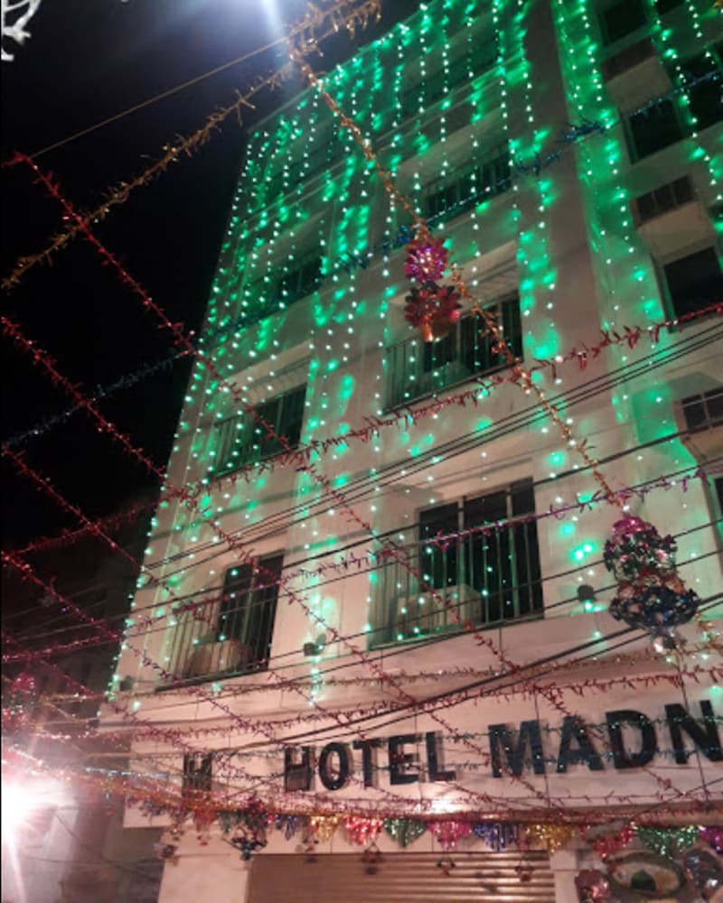 Hotel Madni Royale 5/50