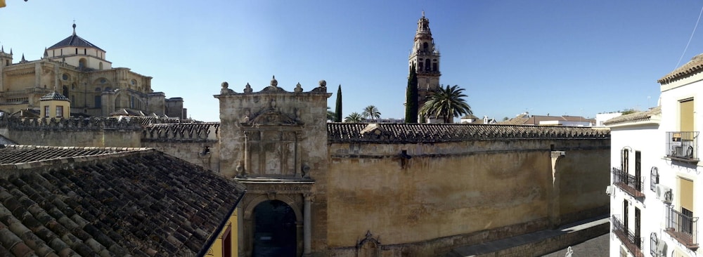 Hotel Mezquita 43/50