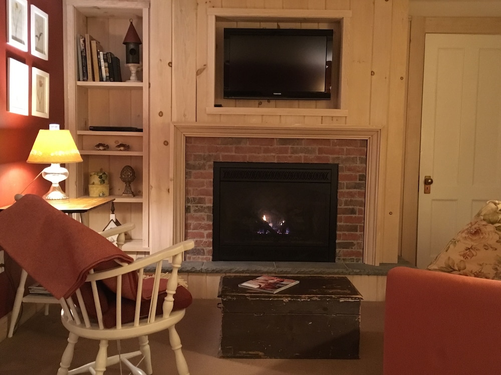 Deerhill Inn 68/77