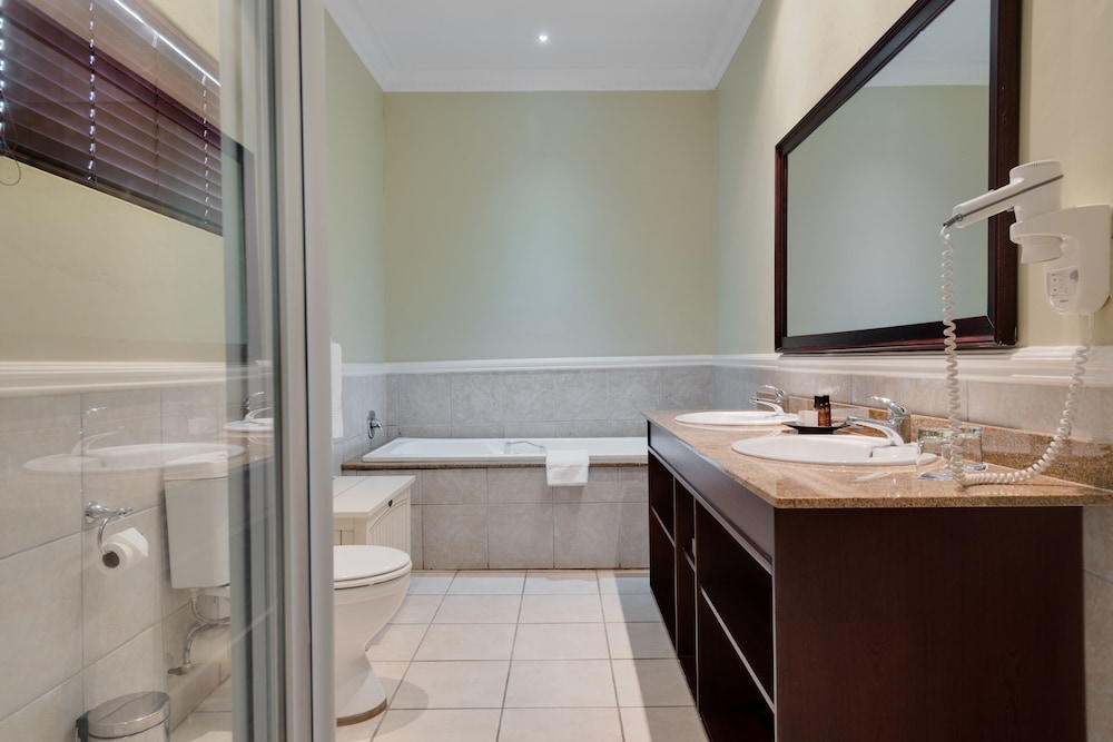 Room at ANEW Resort Hunters Rest Rustenburg, RUSTENBURG