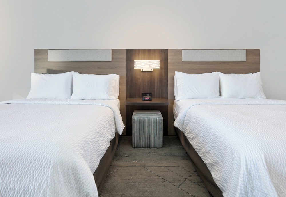 Standard, 2 Queen Beds