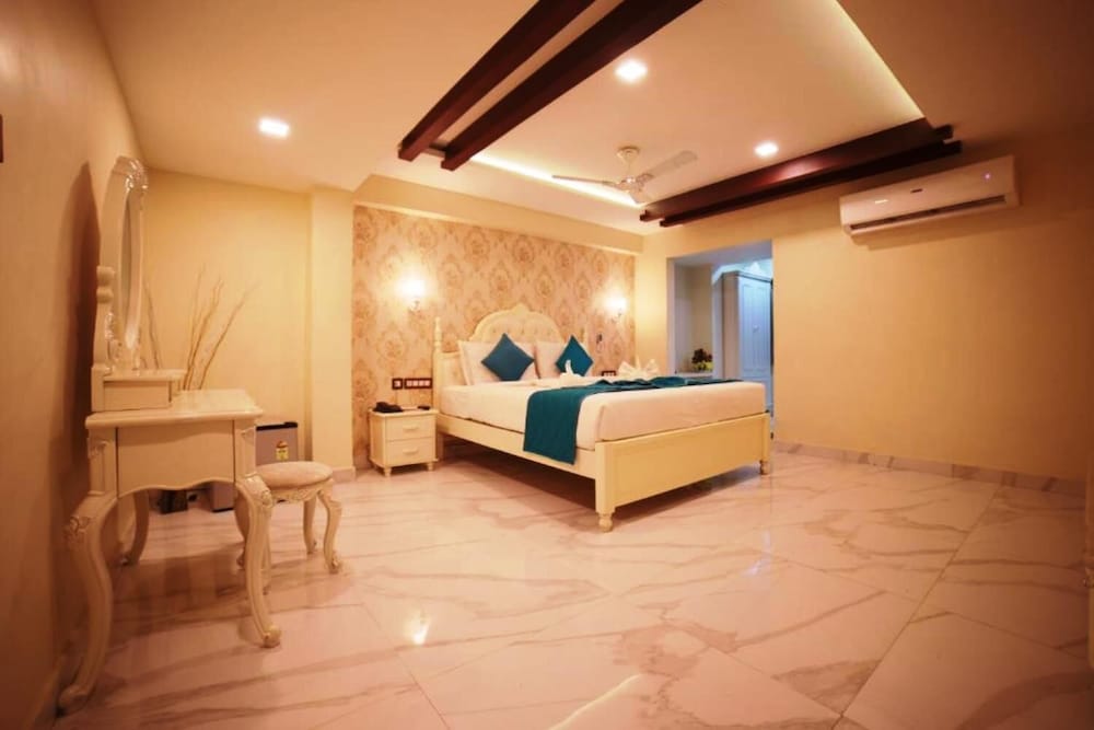 Oyo 14759 Hotel President 3/55