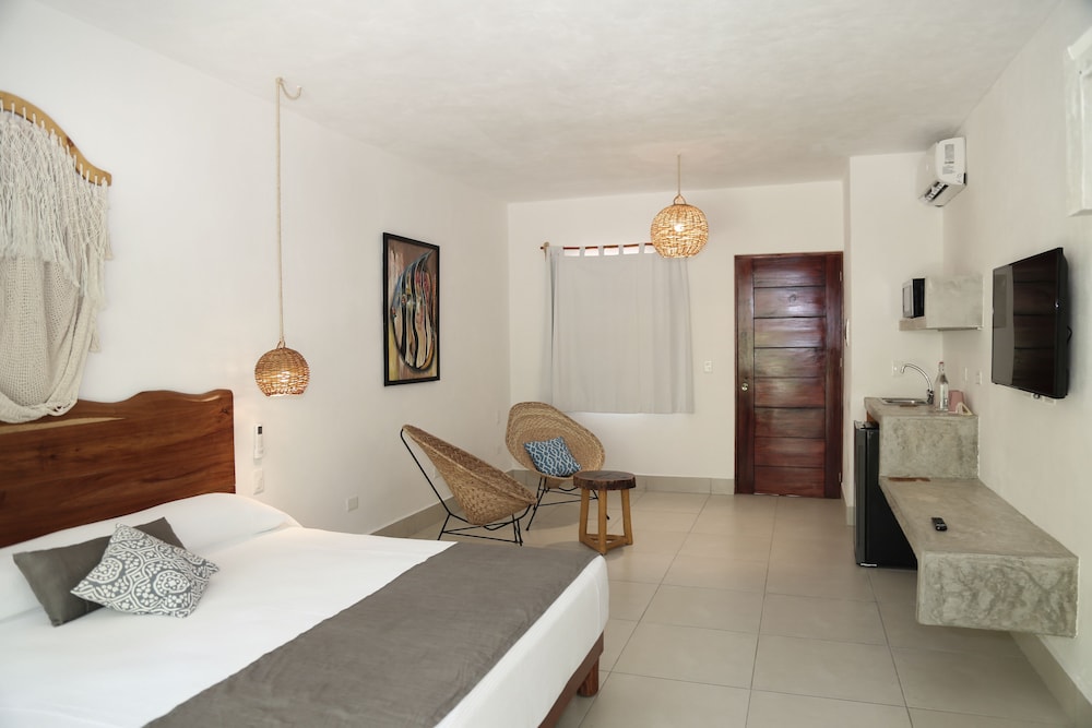 Niik Tulum 33/82