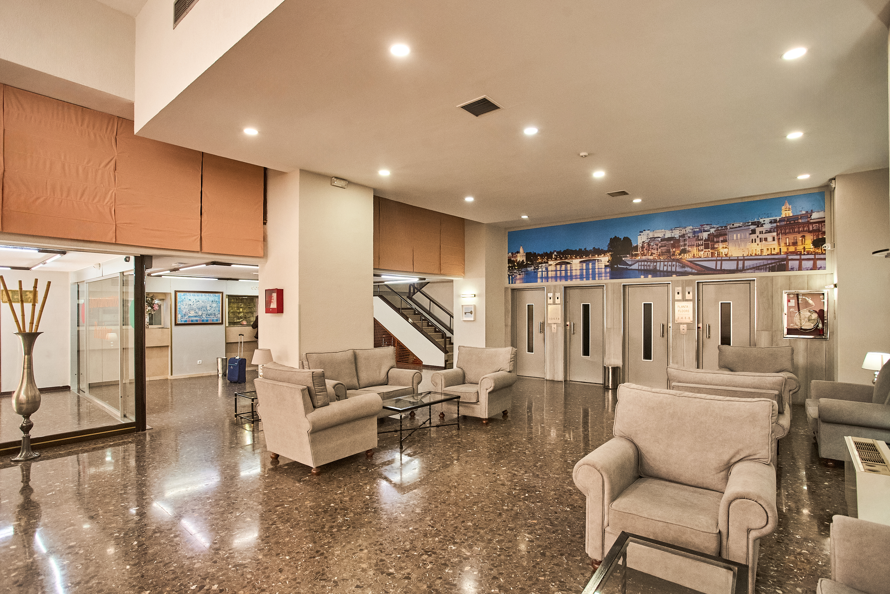 Resitur Apartamentos Turisticos En Seville 38/50