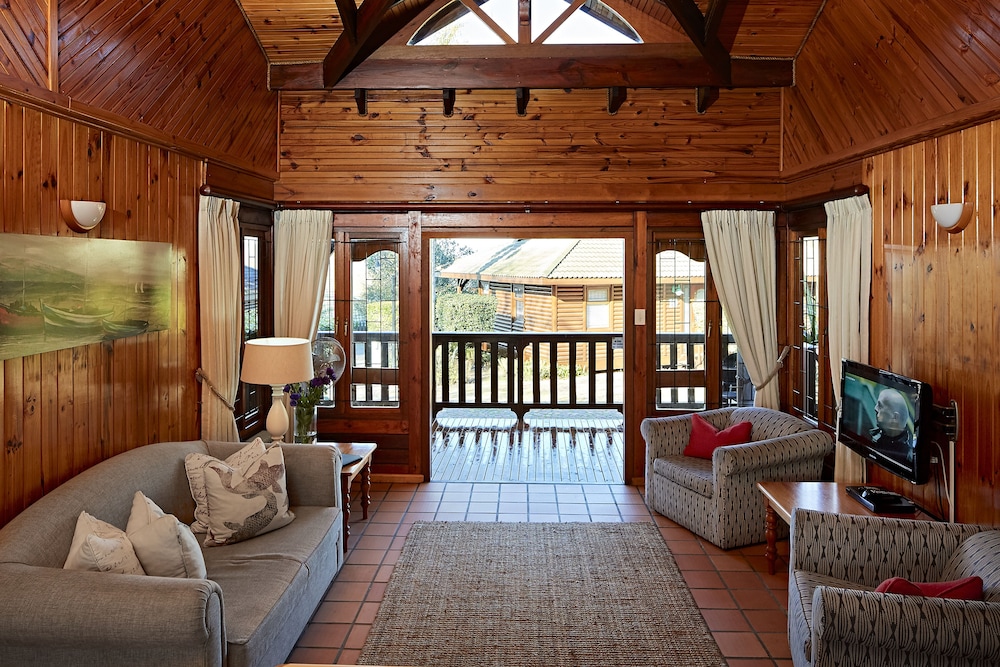 KNYSNA RIVER CLUB - KNYSNA 34/76