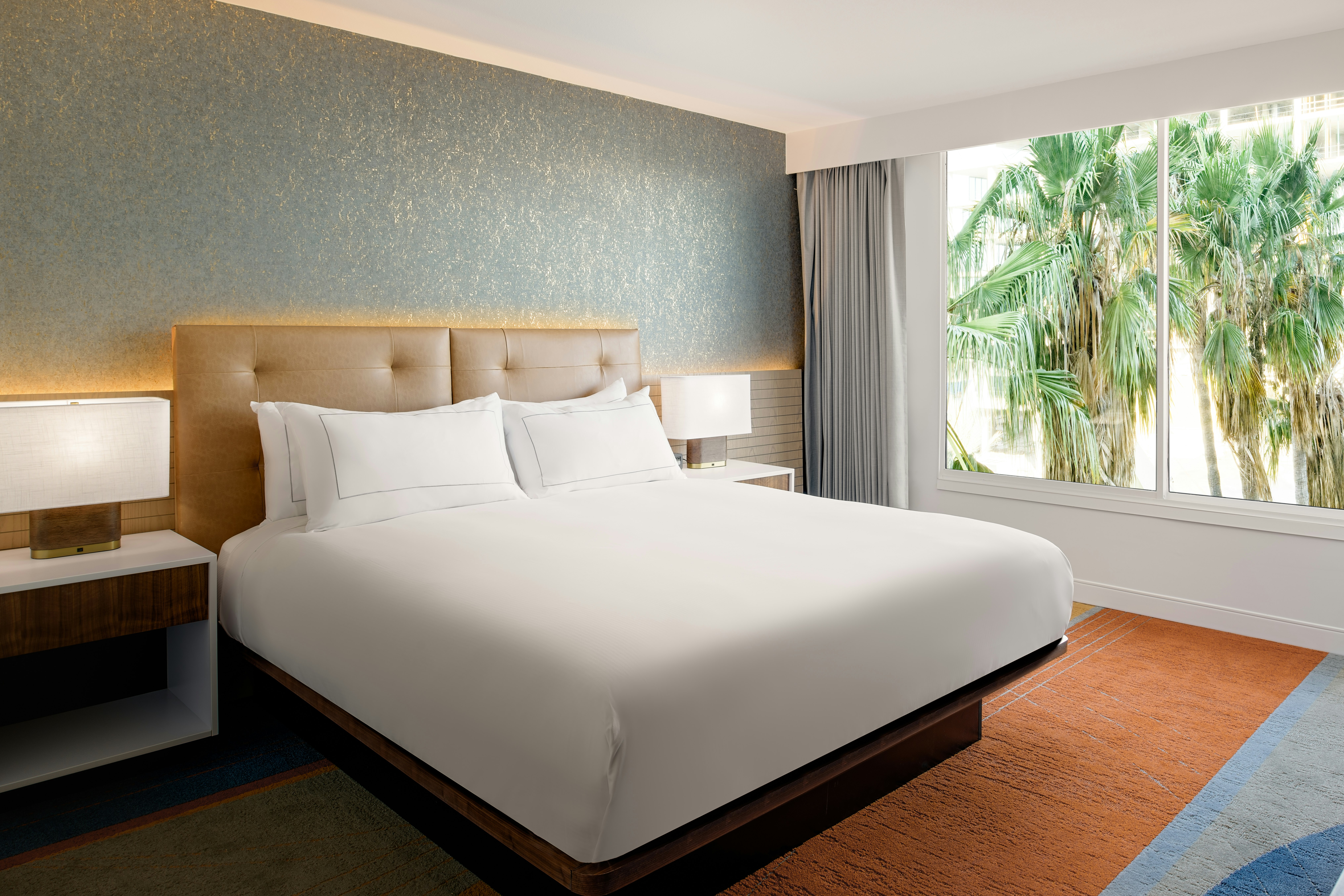 ROOM, KING BED, ACCESSIBLE