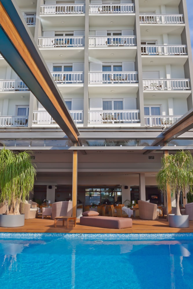 Palace Hotel in GLYFADA