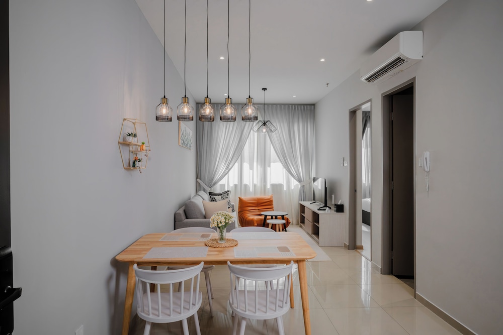 Iconic Regency Service Residences, managed by Iconic Hotel 41/53