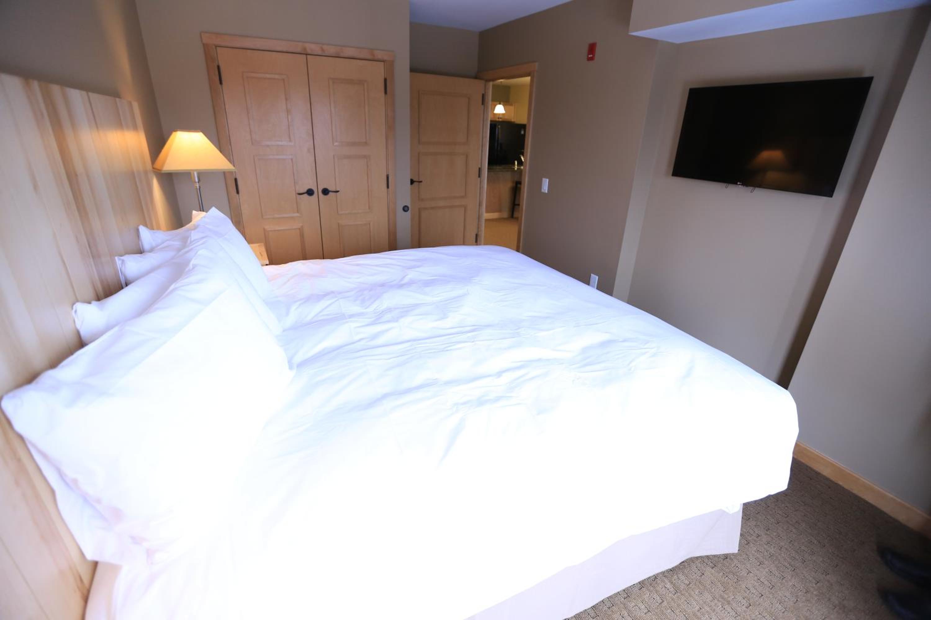 جناح بغرفة نوم واحدة، Burke Mountain Hotel and Conference Center 3/6