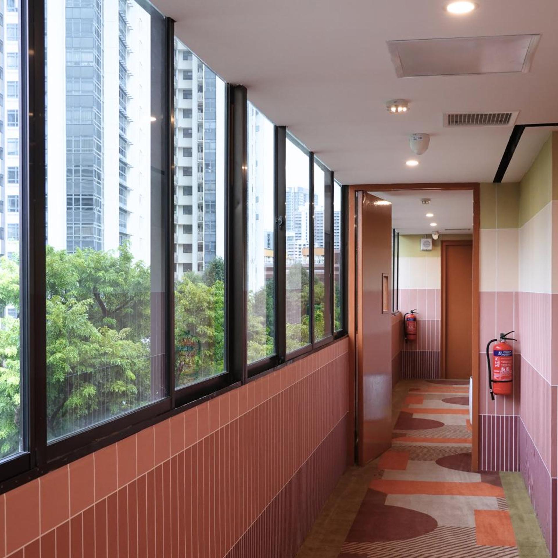 Hotel 165 4/45