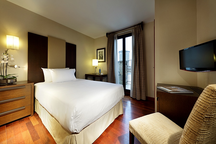 Room, Single
