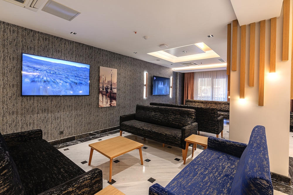 Demiray Hotel 29/50