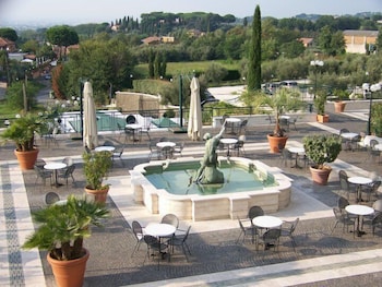 LH Hotel Domus Caesari 4/42