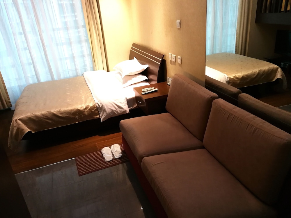 Shanghai Abest Xinshikong Apartments 53/71