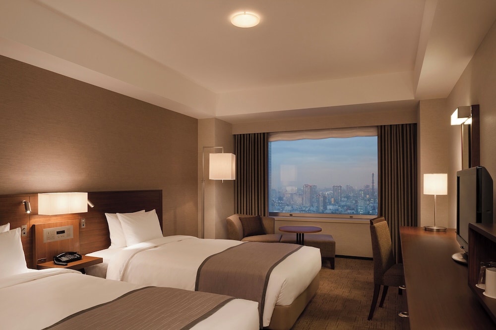 Scenic, Twin Beds