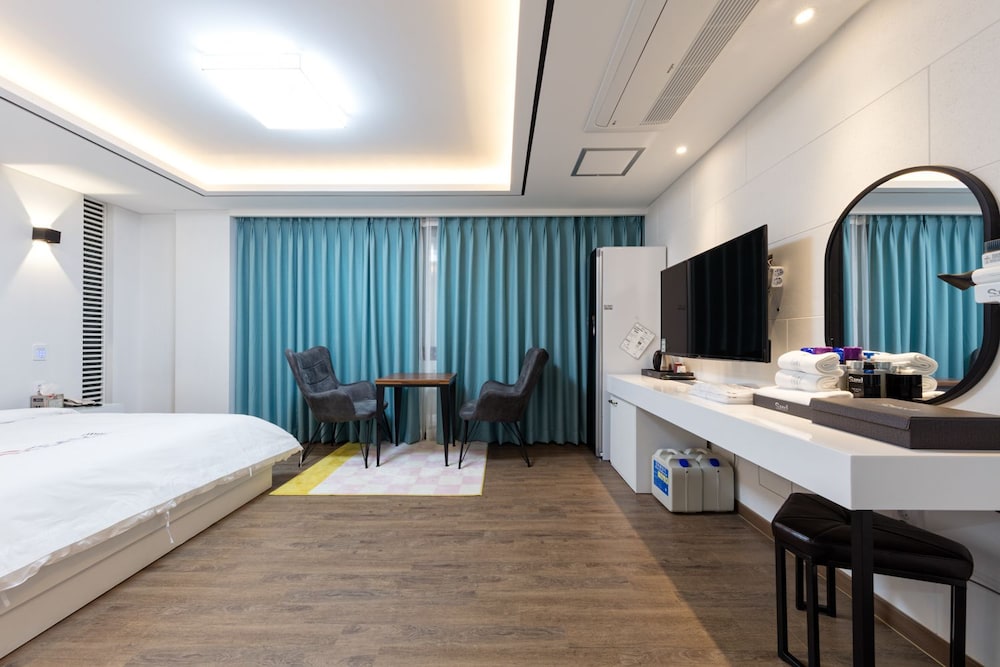 Stay 1 Hotel 14/49