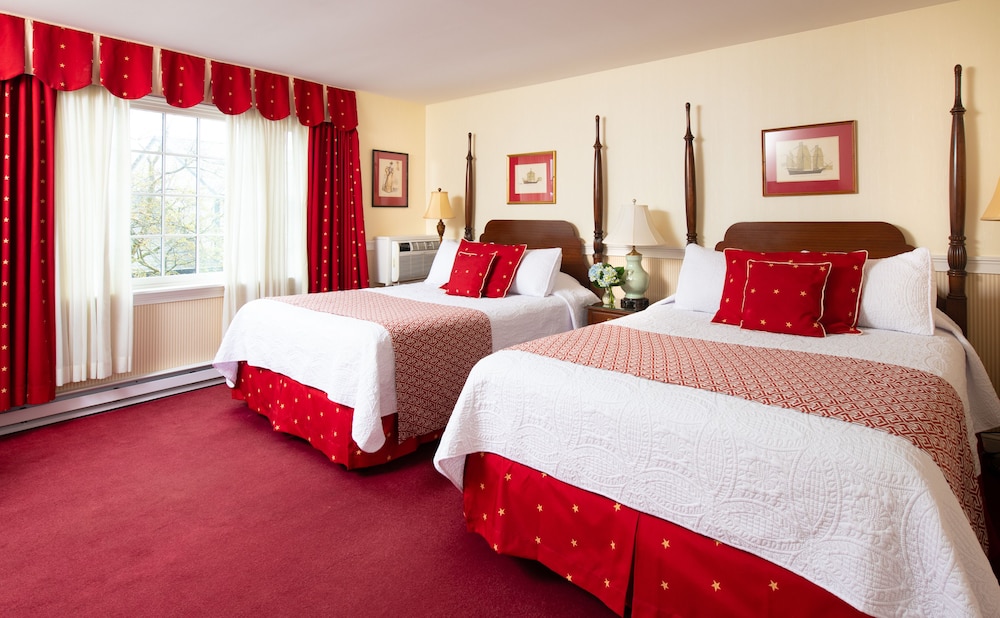 DELUXE, DOUBLE BED