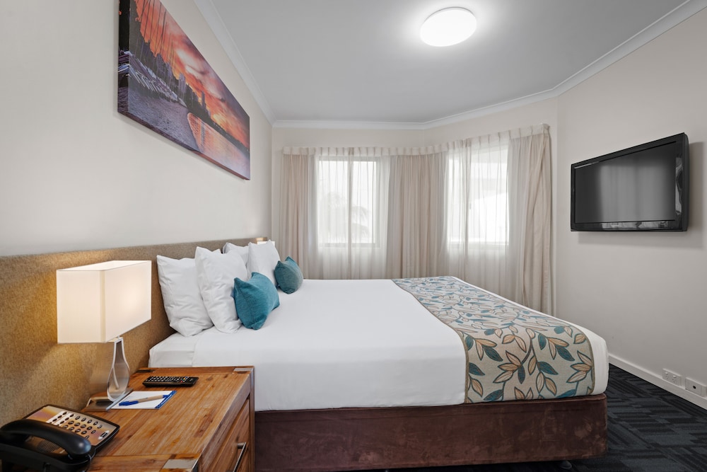 Broadwater Resort Apartments Como 24/67
