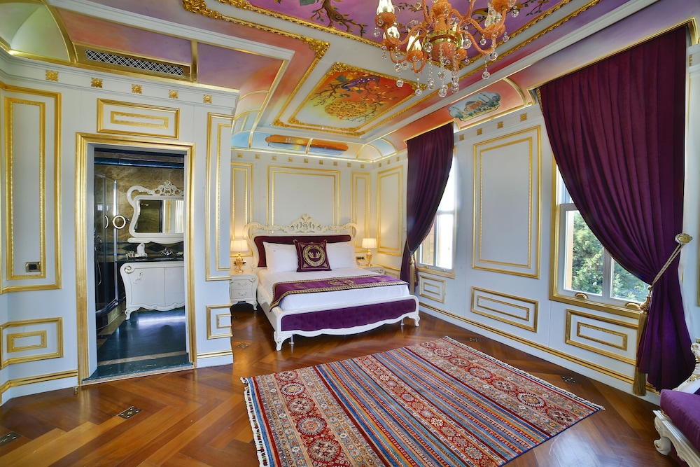 Seven Hills Palace & Spa 48/72
