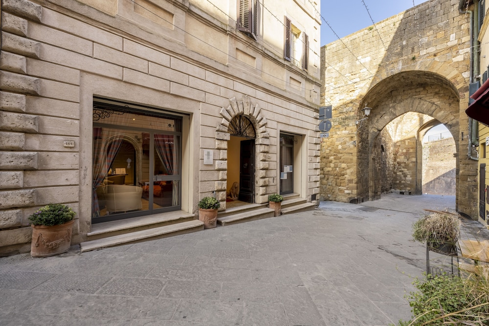 PALAZZO MOSELA ALLA PORTA 28/39