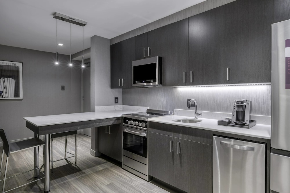 Residence Inn Weehawken Port Imperial 43/48