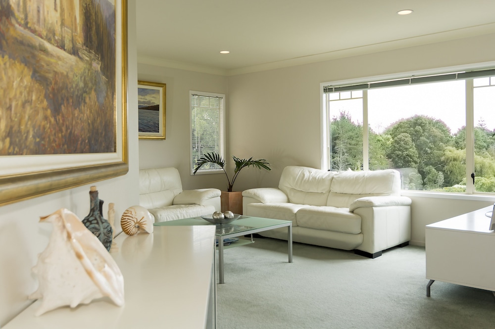 Seascape Villa Bed Breakfast 35/61