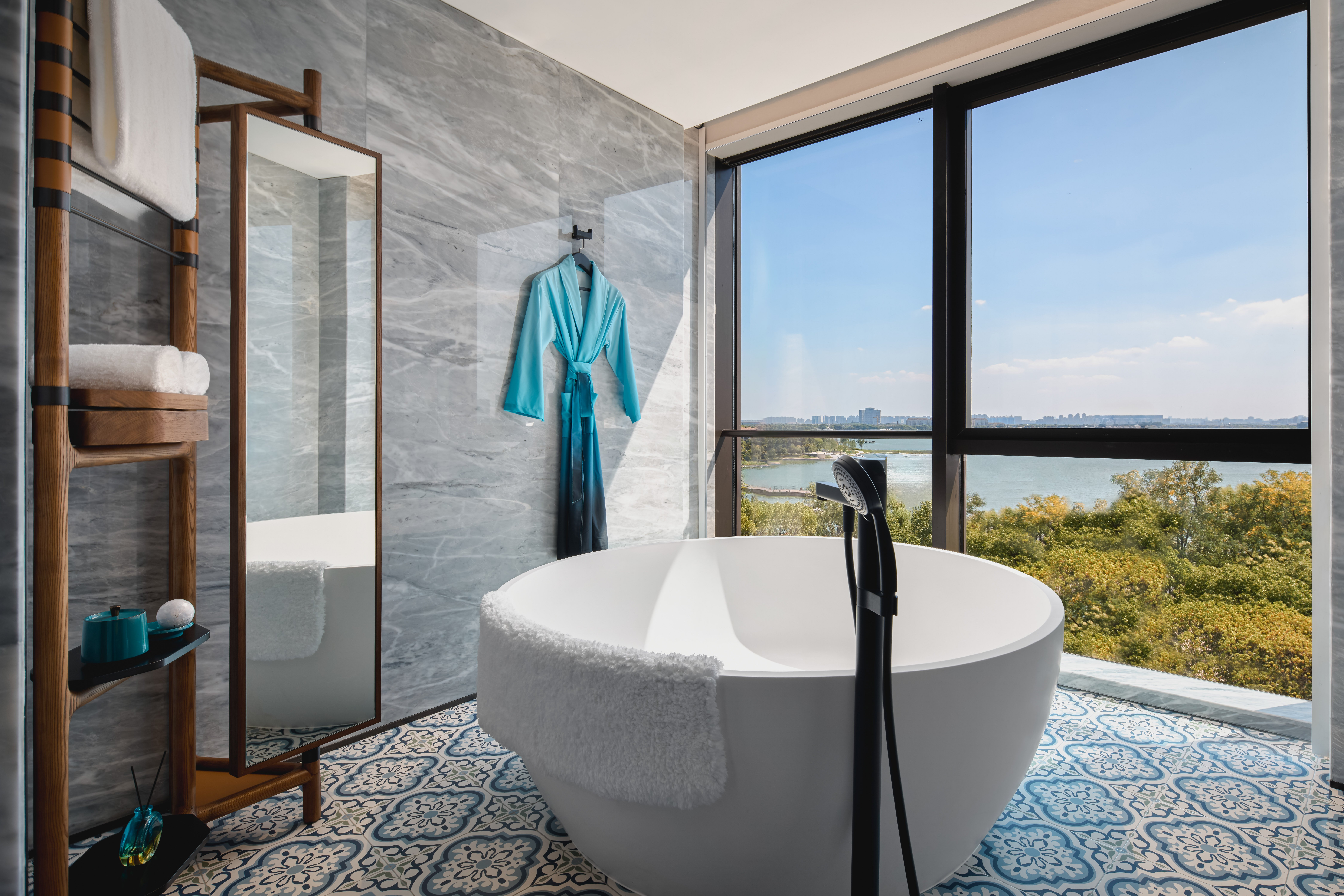 Hotel Indigo Suzhou Jinji Lake 66/68