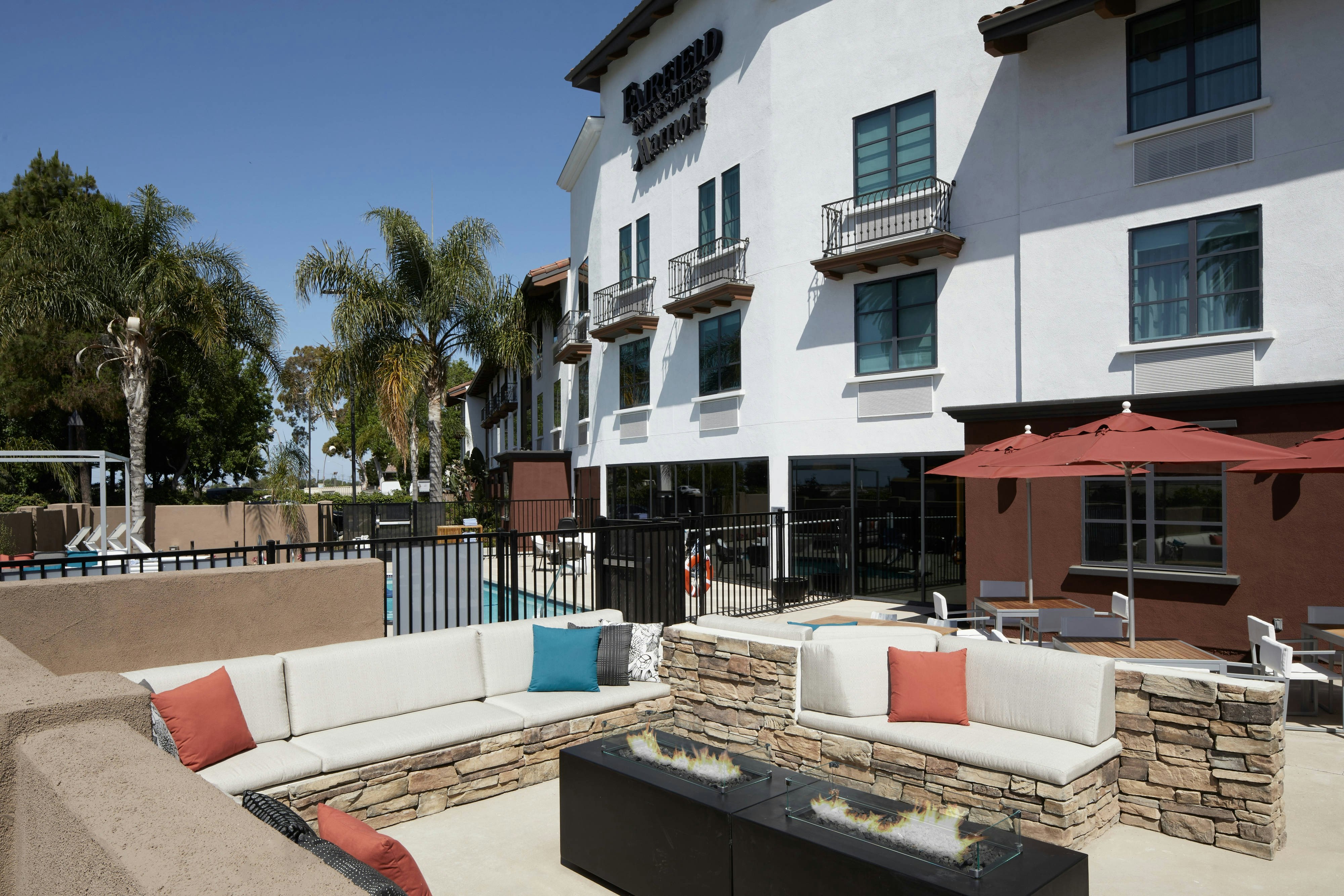 Fairfield Inn Suites By Marriott Camarillo 9/50