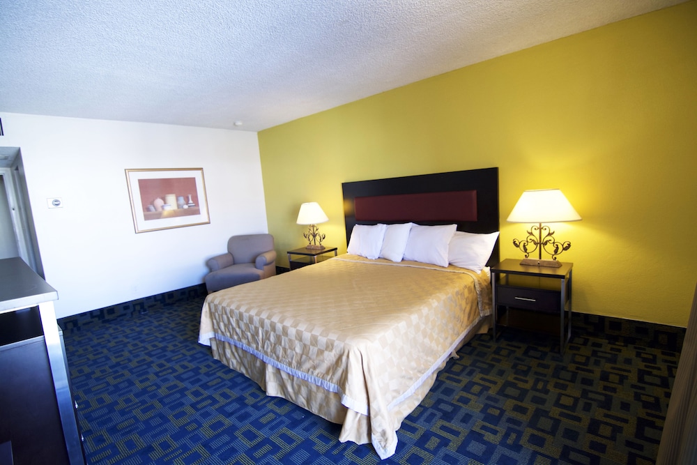 Royal Plaza Inn Indio 11/61