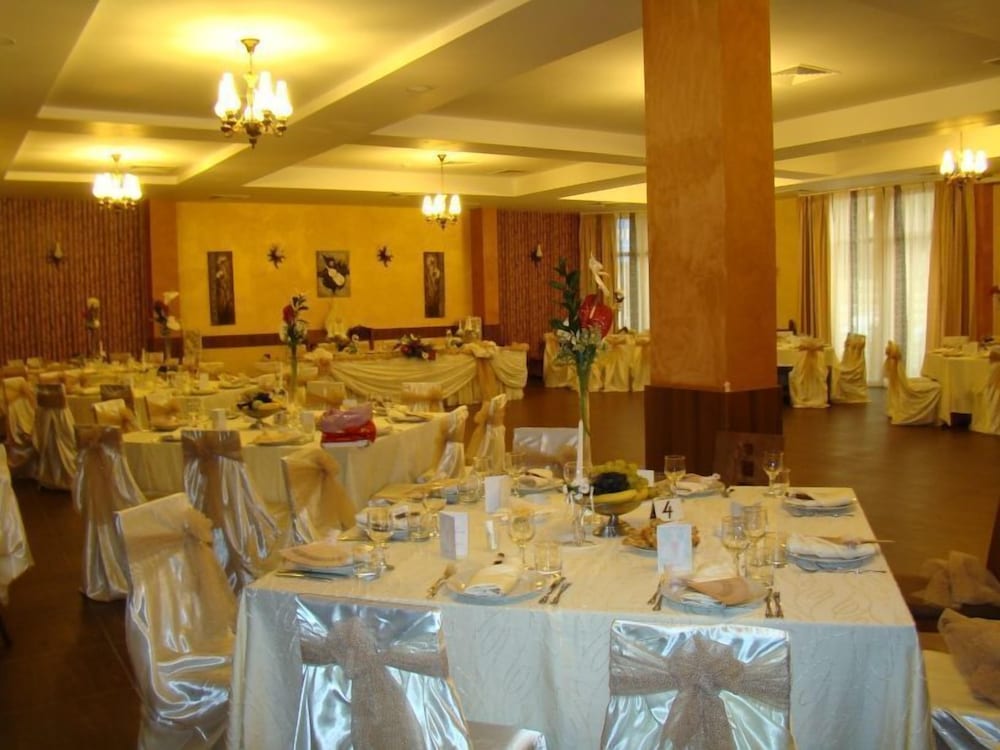 Hotel Helin Aeroport 16/25