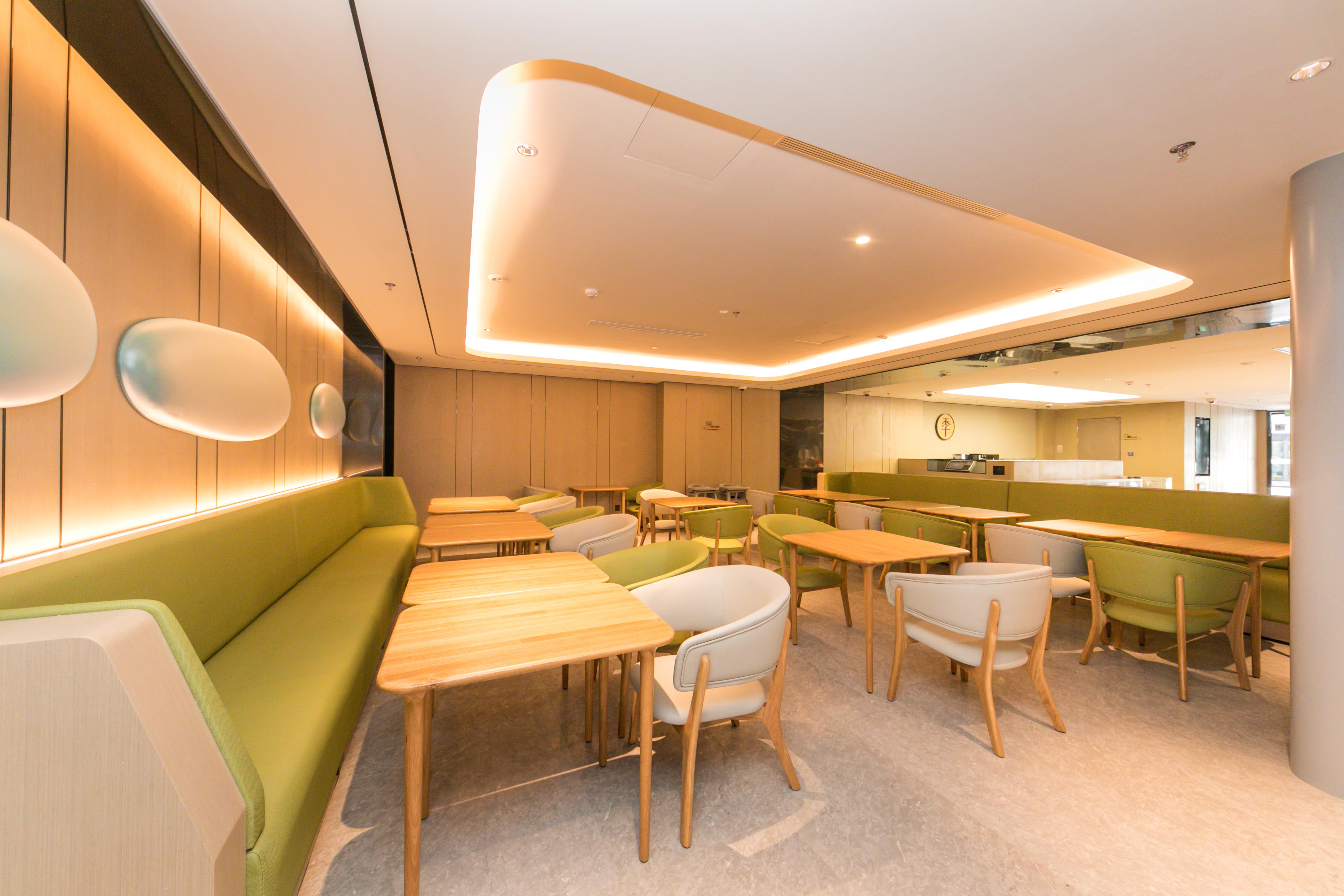 Ji Hotel (Shanghai Huangxing Road Metro Station) 34/40