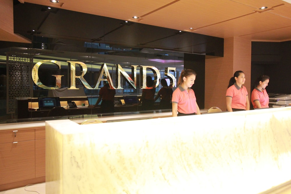 Grand 5 Hotel Plaza Sukhumvit Bangkok 39/63