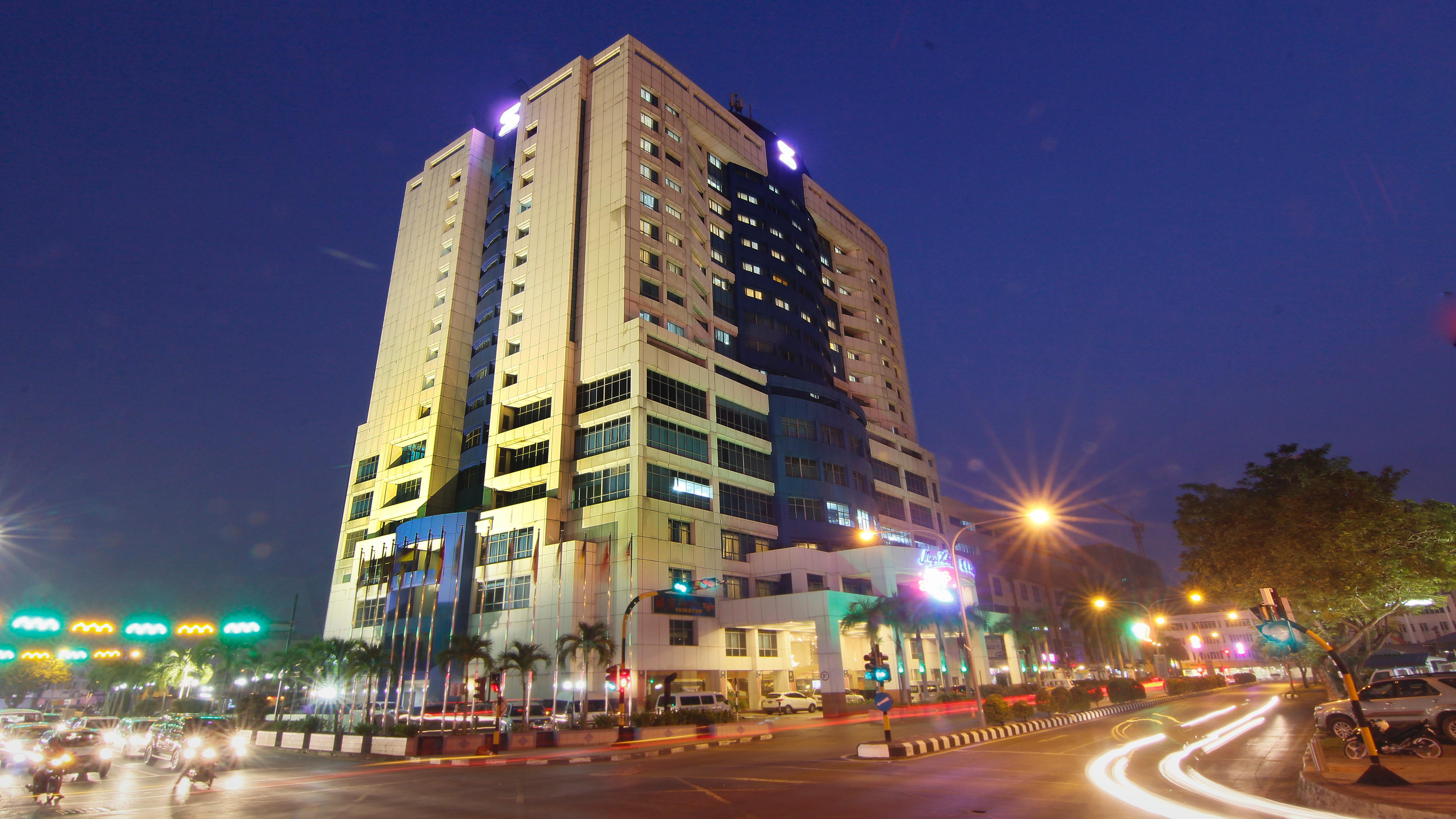 Mega Hotel Miri 1/24