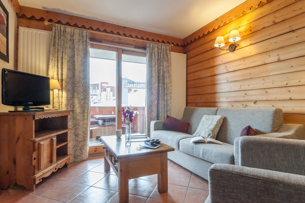 PIERRE AND VACANCES PREMIUM LES HAUTS BOIS 31/50