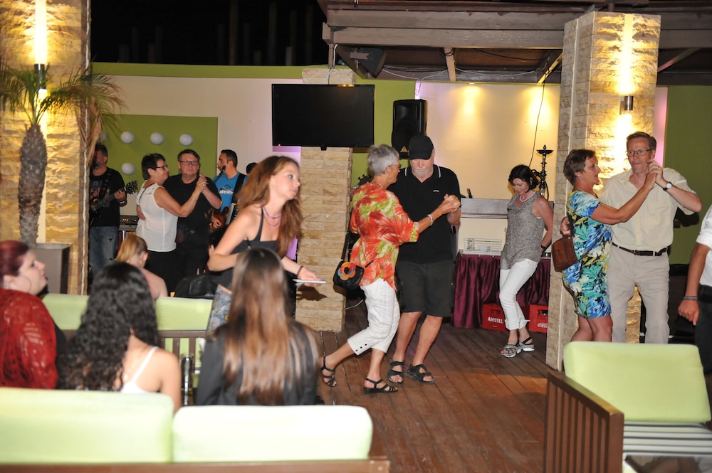 Heleni Beach Hotel 36/50