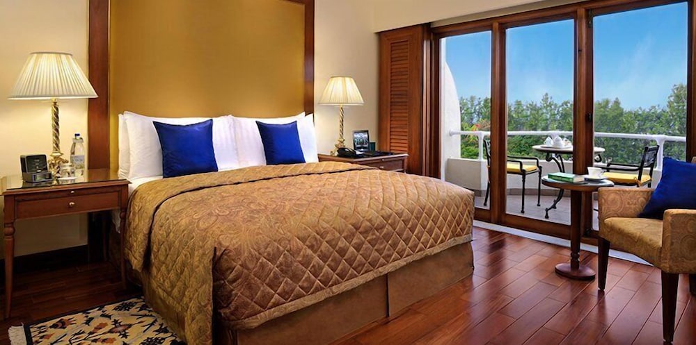 The Oberoi Bengaluru 19/60