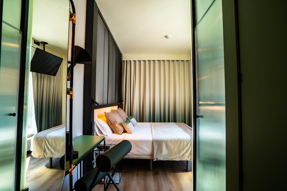 Akeah Hotel Gran Via - Adults Only 18/50