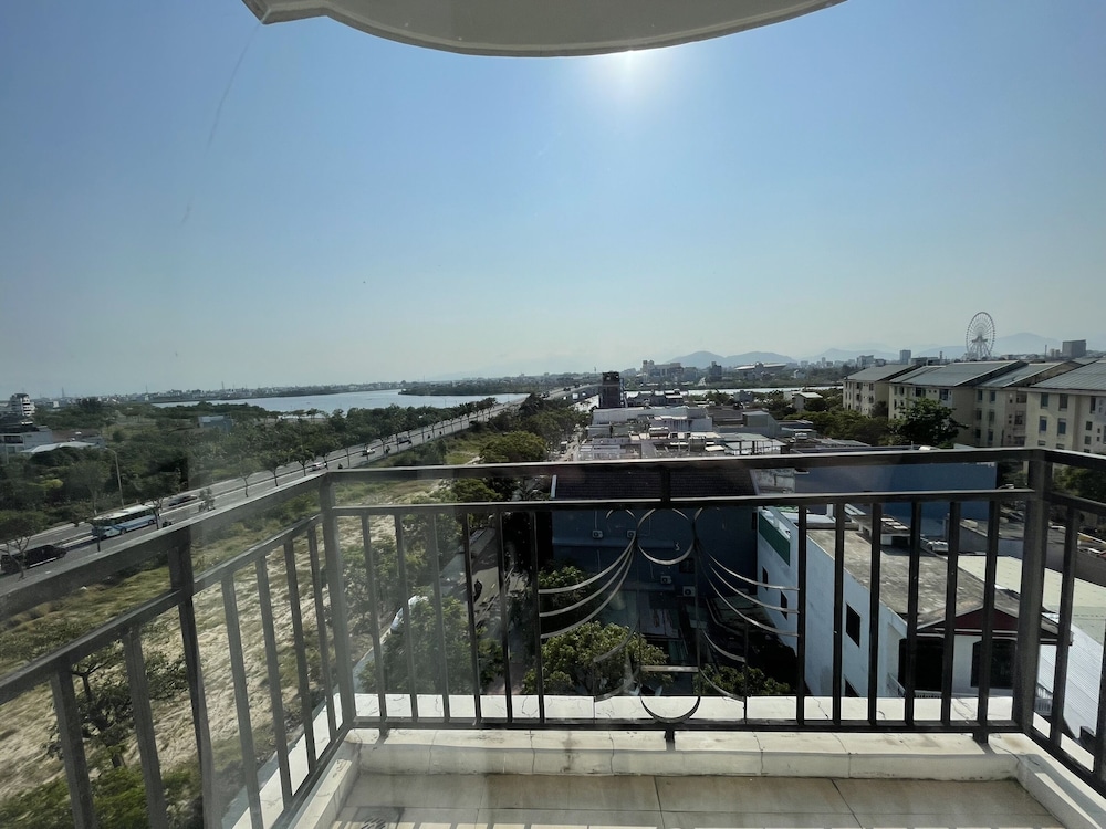 RHM Luxury Hotel And Suite 1/53