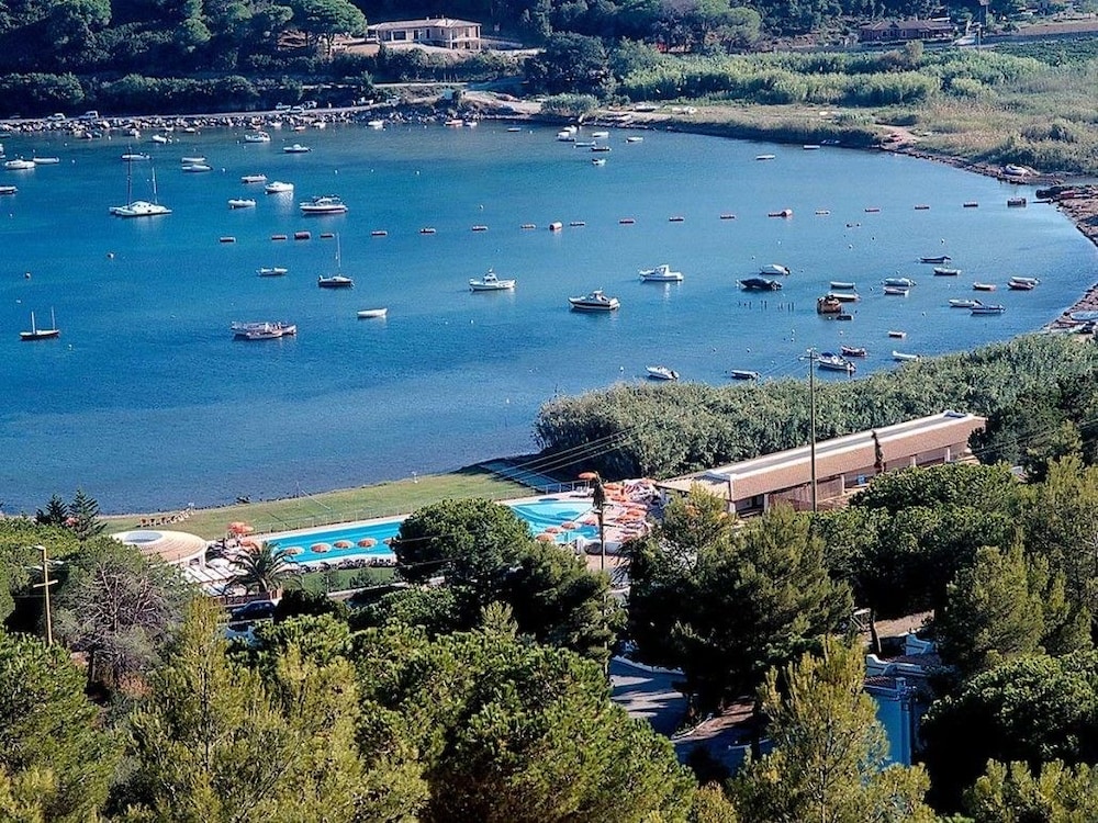 Cala di Mola 33/50