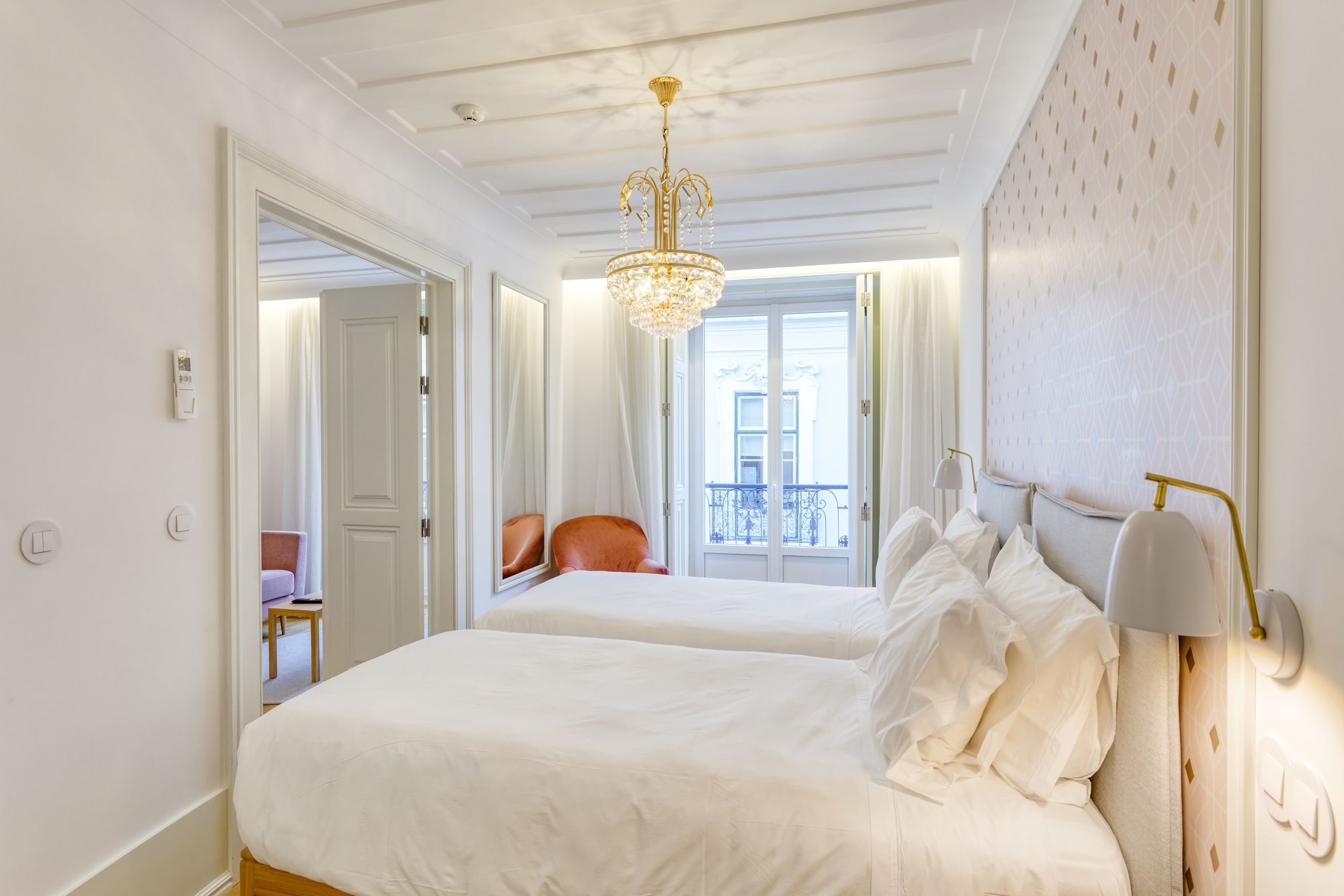 Deluxe, Double or Twin Bed