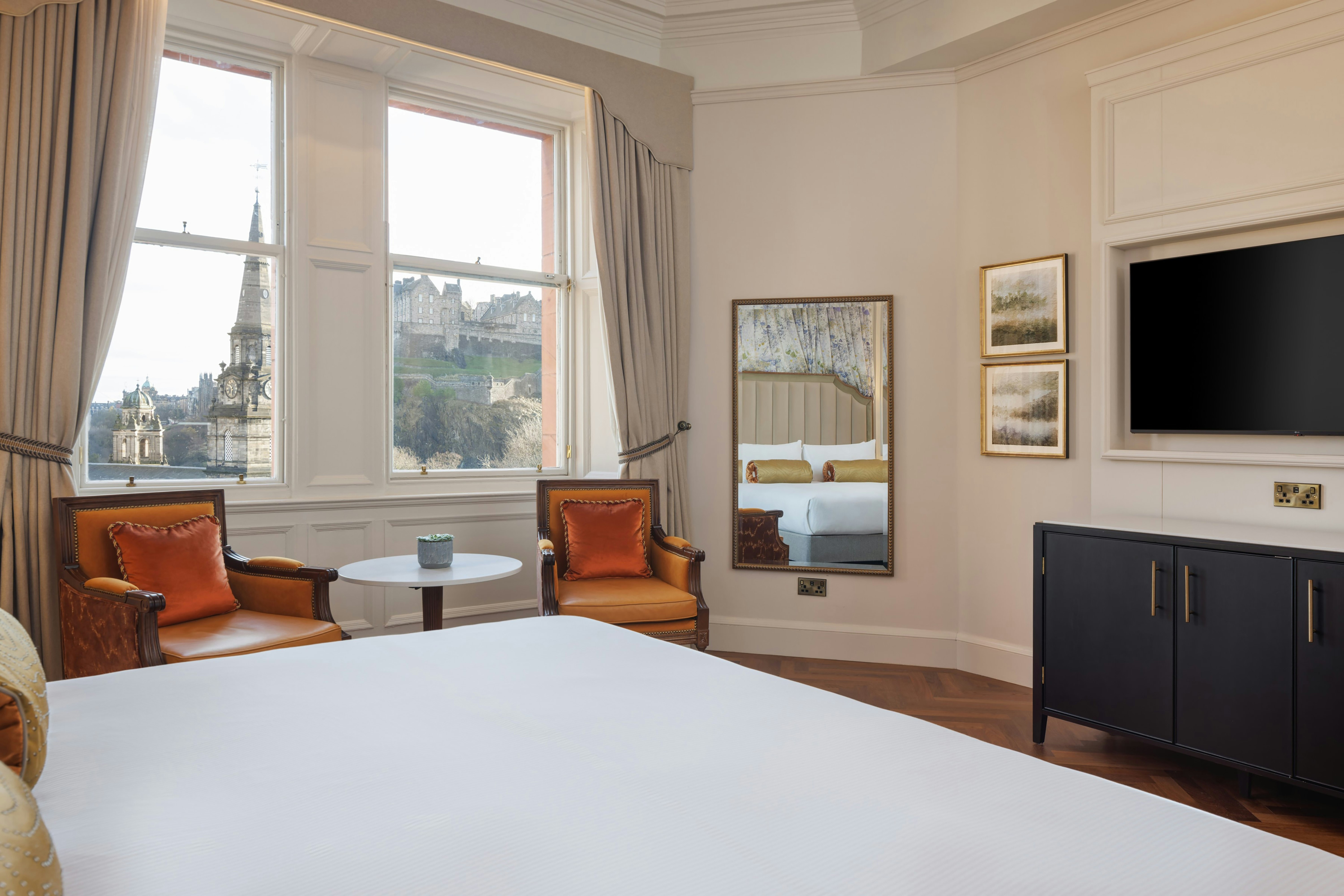 PREMIER, KING BED, WITH VIEW