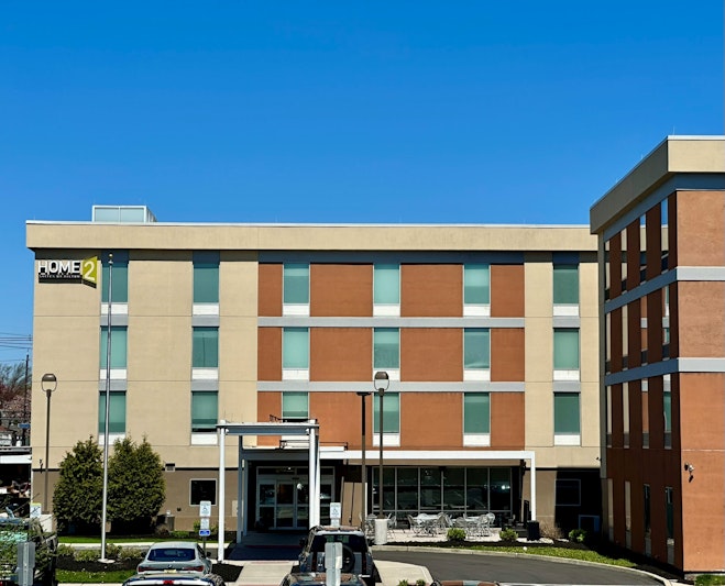 Home2 Suites by Hilton Rahway, NJ 1/3
