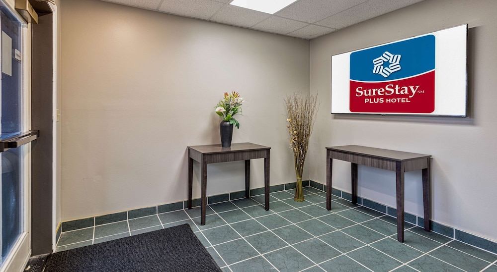 SureStay Plus Hotel by Best Western SeaTac Airport 2/30