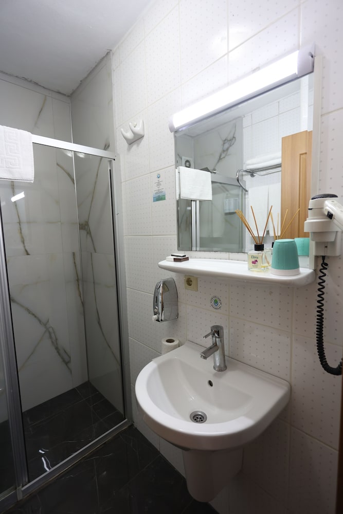 Arven Boutique Hotel 62/69