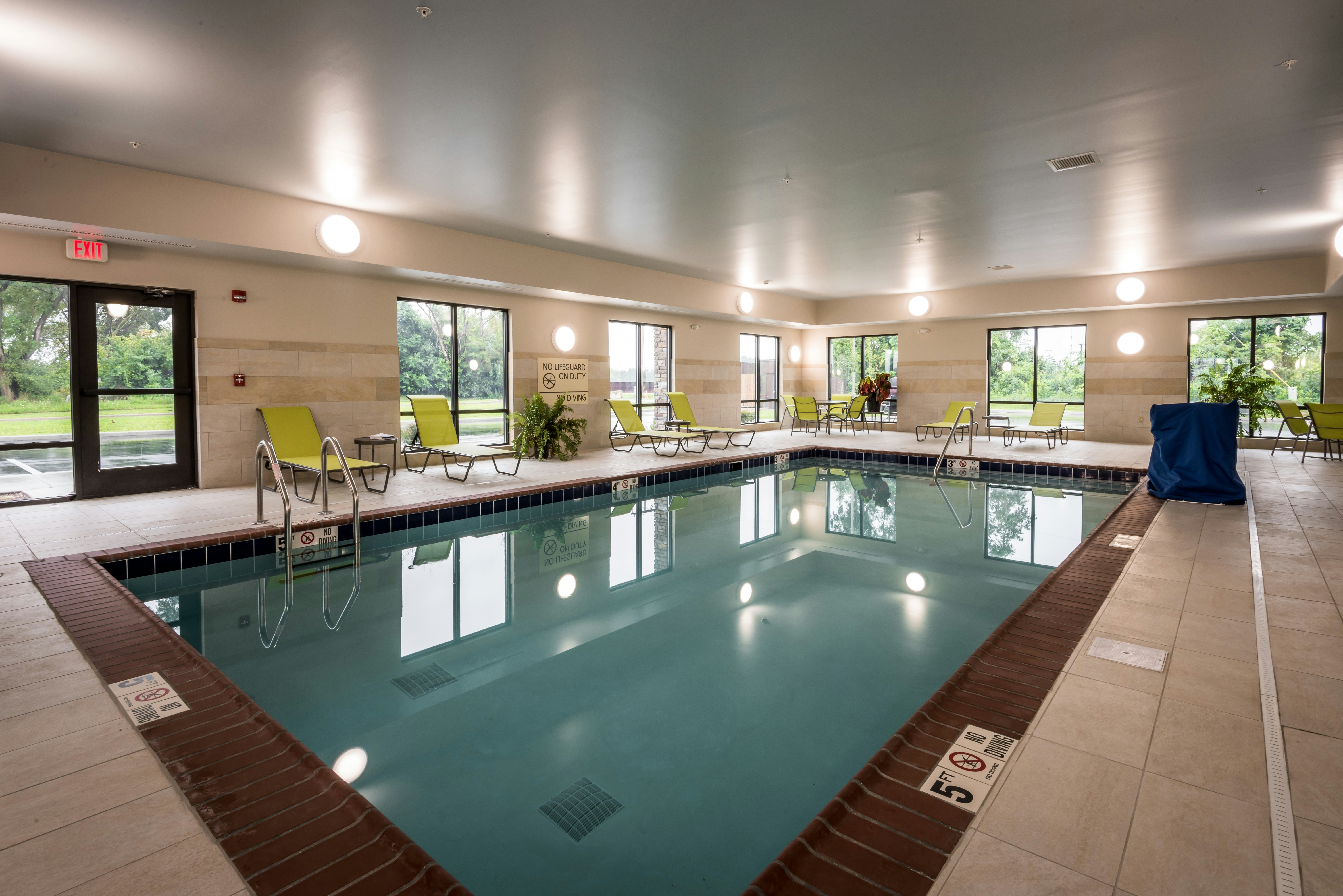 Hampton Inn and Suites Hammond 17/33