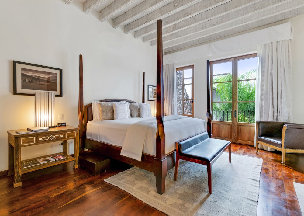 Hotel Casa Blanca 7 47/68