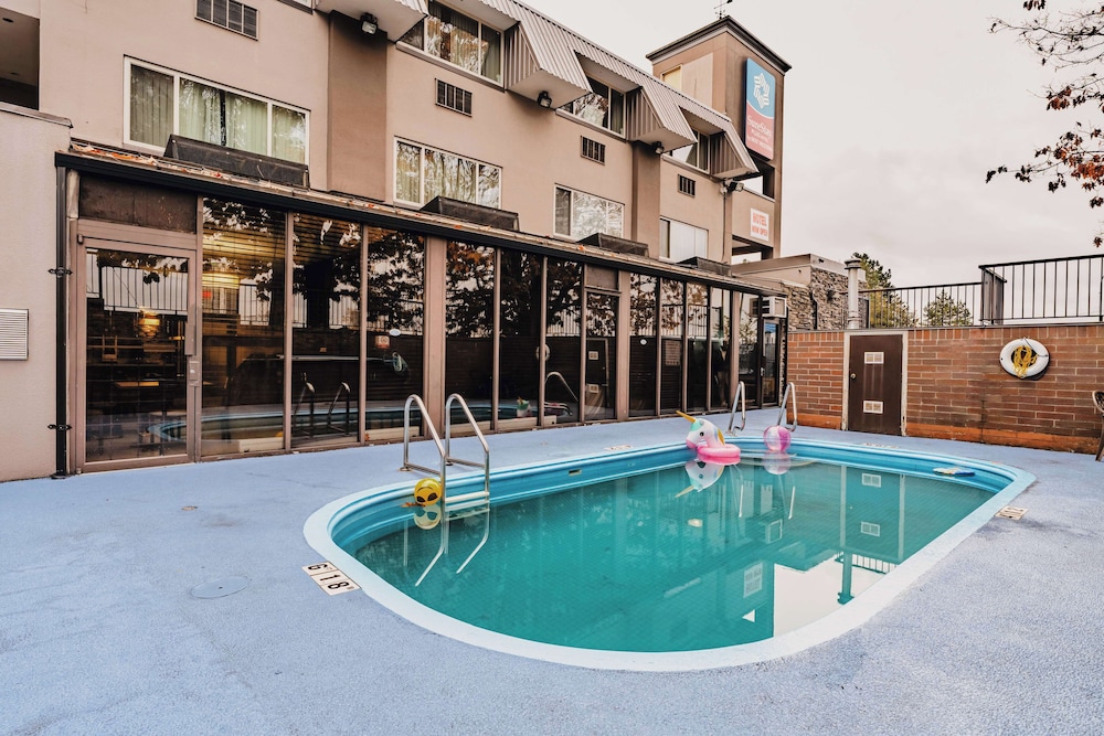 SureStay Plus by Best Western Coquitlam 46/50