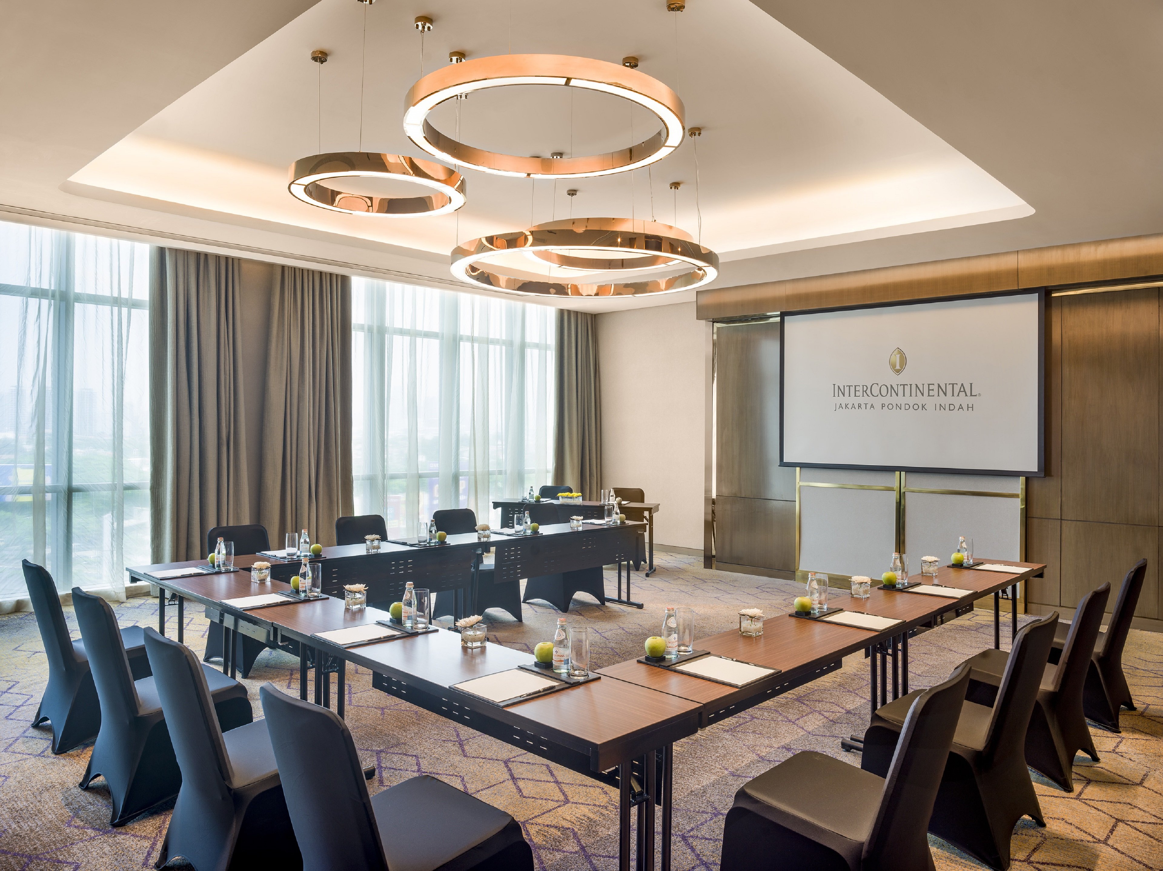 Intercontinental Jakarta Pondok Indah 66/76