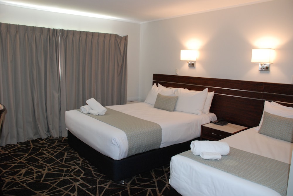 Auckland Airport Kiwi Hotel 39/62